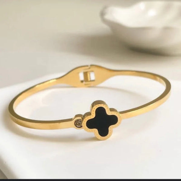 Stainless Steel Clover Handcuff