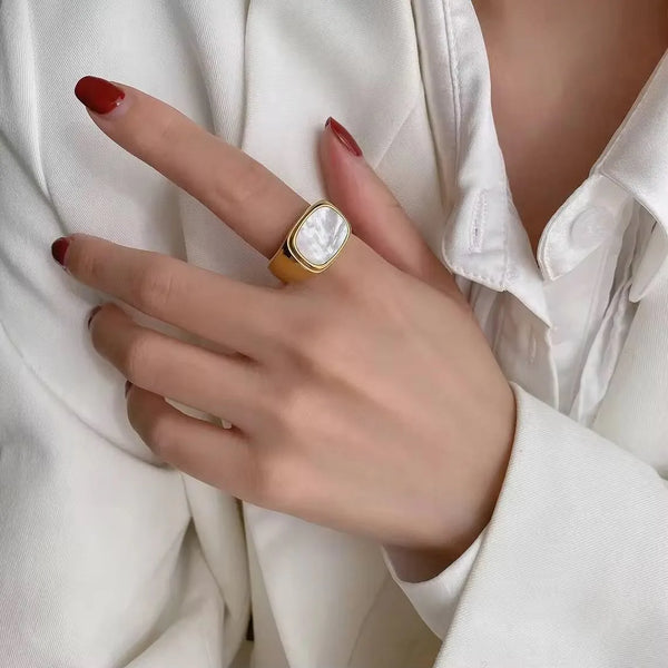 Ramsey Signet Black & White – Bold & Masculine Stainless Steel Statement