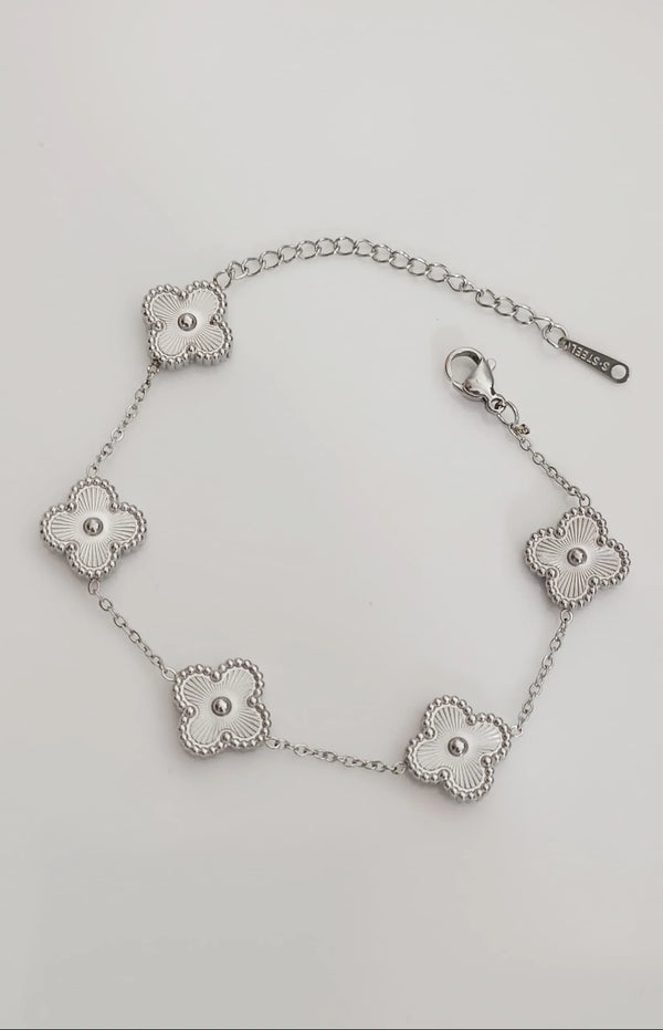 Premium Clover Silver Bracelet | Water Proof | Stainless Steel