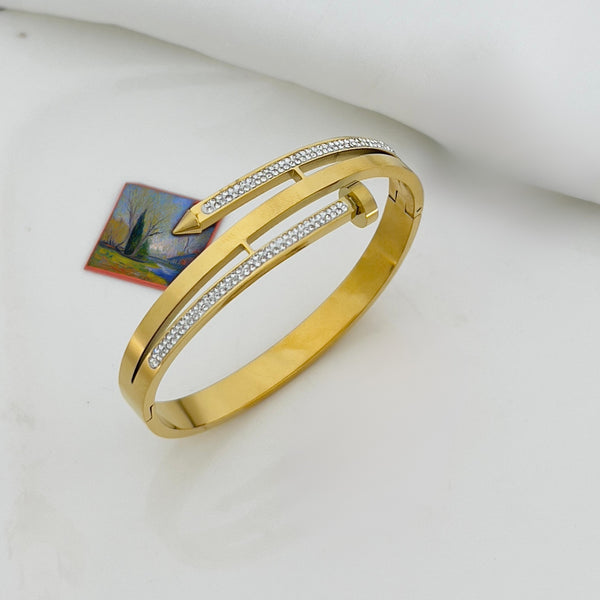 Water Proof Crystal Nail Design 18k Gold Plated Bangle