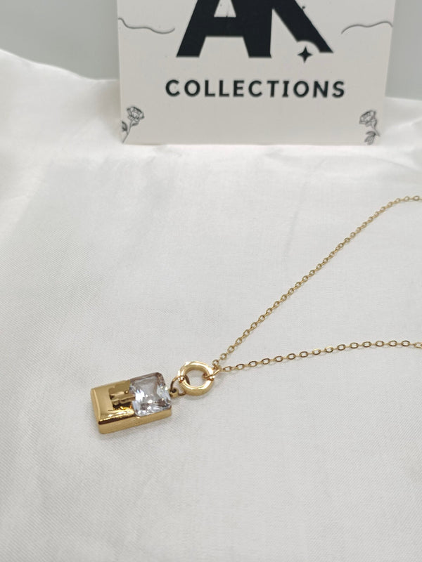 Luxury 18kgold plated Stainless Steel Butterfly Zircon Pendant