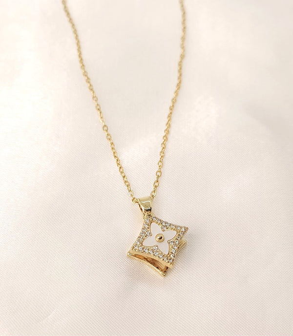 Sparkling Stainless Steel Moveable Pendant Necklace