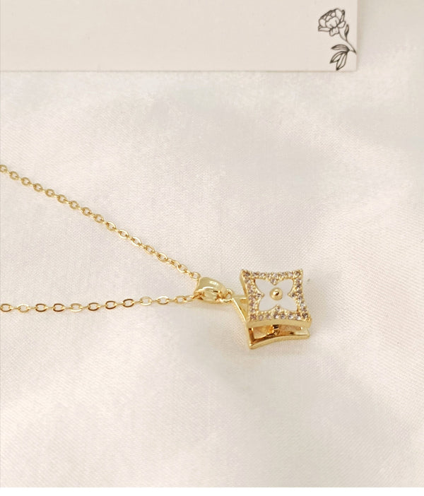 Sparkling Stainless Steel Moveable Pendant Necklace