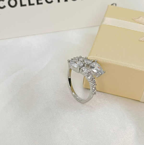 Stunning Silver Zircon Stone Snake Shape Adjustable Ring