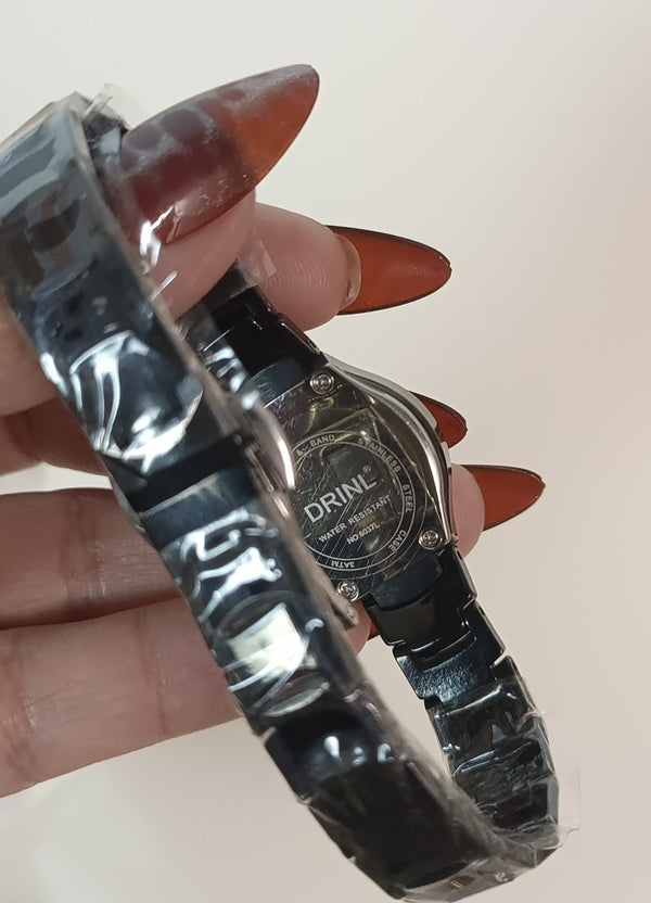Premium Ceramic Black Watch – Scratch Resistant