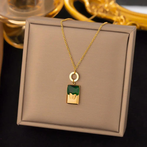 Luxury 18kgold plated Stainless Steel Butterfly Zircon Pendant