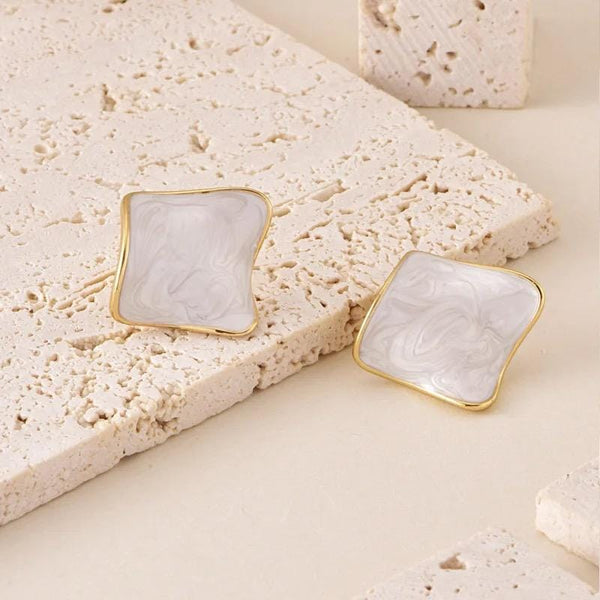 Luxe Shell Square Earrings – Black & White Shell Design, Waterproof, 18k Gold Finish