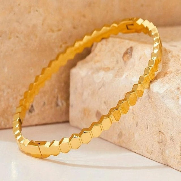 Gold Essence Bangle