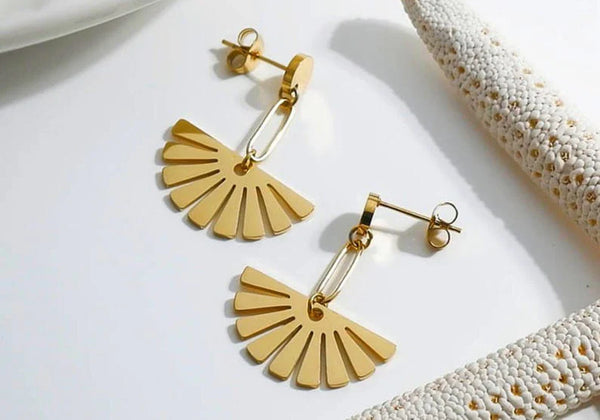 Flower Cut Earring