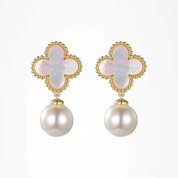 Clover Pearl White Earrings