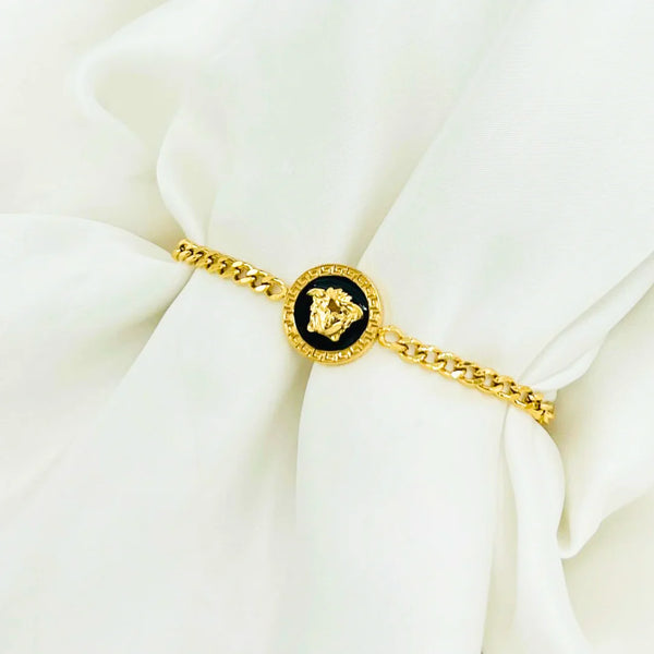 Luxury Queen Golden Chain Bracelet