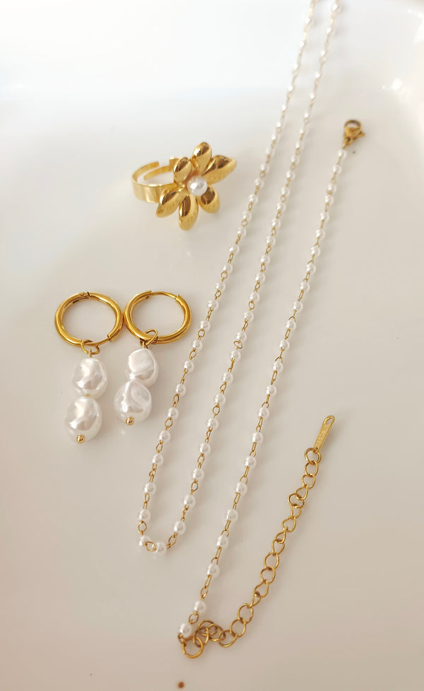 Pearls 4 pcs