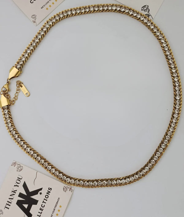 Elara Glow Necklace