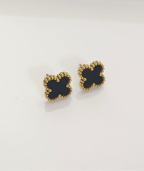 Clover Dotted Ear Stud (Tops)