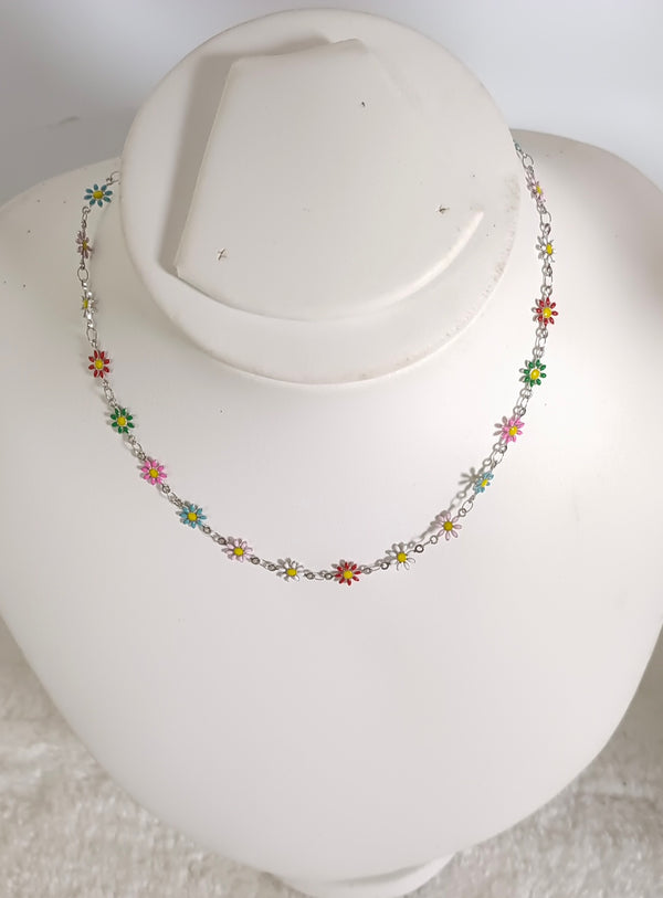Multi Silver Daisy Necklace