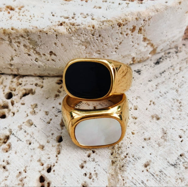 Ramsey Signet Black – Bold & Masculine Stainless Steel Statement