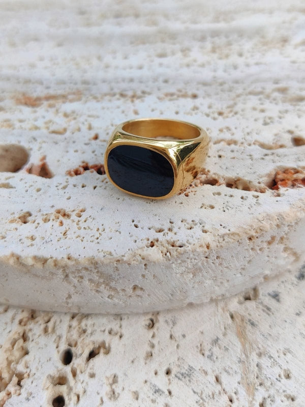 Ramsey Signet Black – Bold & Masculine Stainless Steel Statement