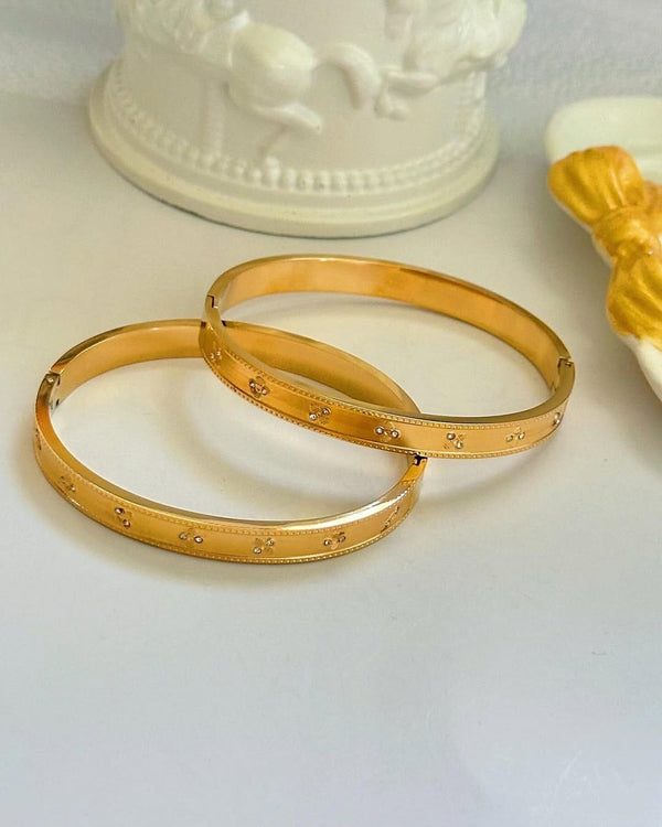 Beckett Cuff