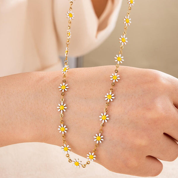 Daisy Chain Necklace