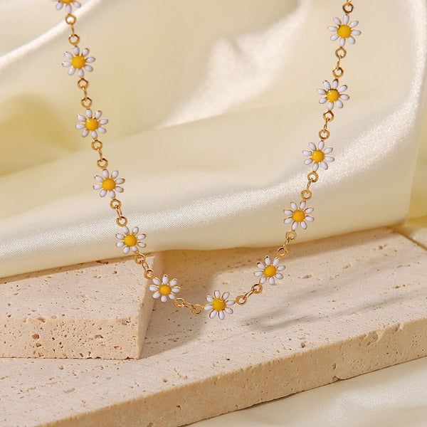 Daisy Chain Necklace