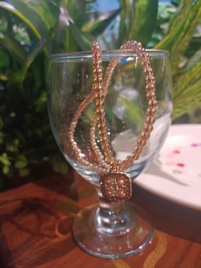 Delicate Pendant Crystal Beads Necklace (Mala)