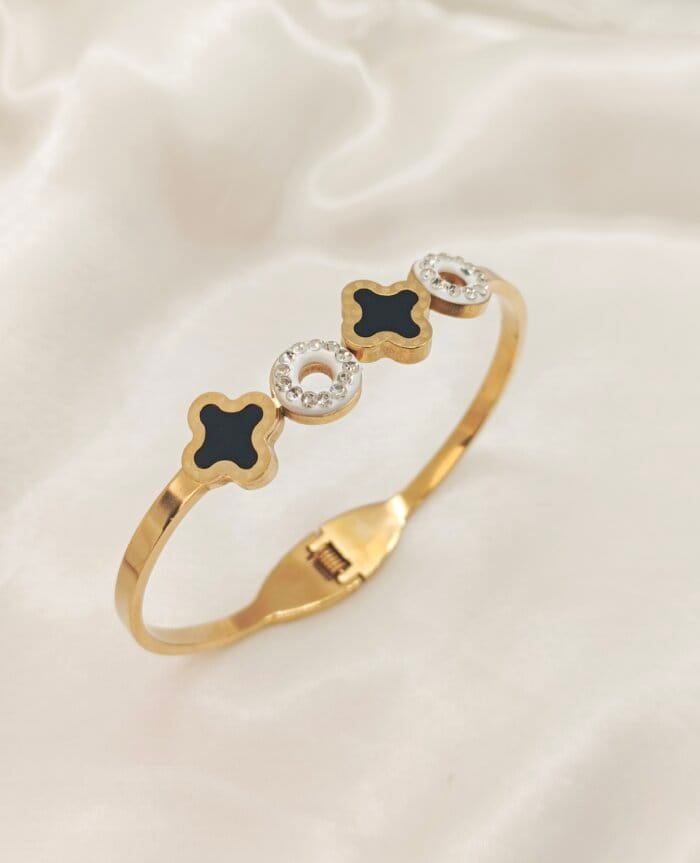 Stainless Steel Clover Stones Handcuff