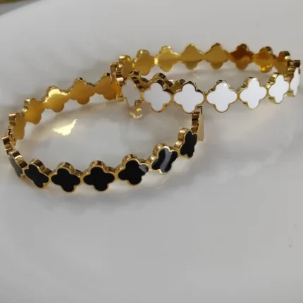 Premium Clover Loop Stainless Bangle