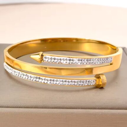 Water Proof Crystal Nail Design 18k Gold Plated Bangle
