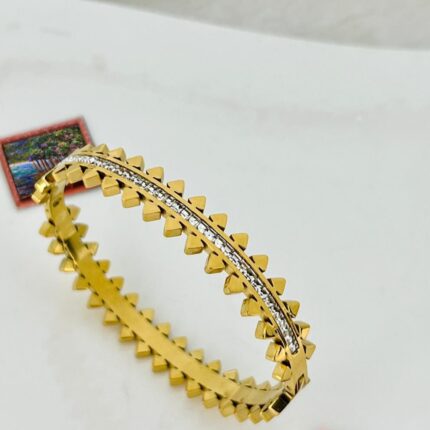 Water Proof Infinity Cone Bangle