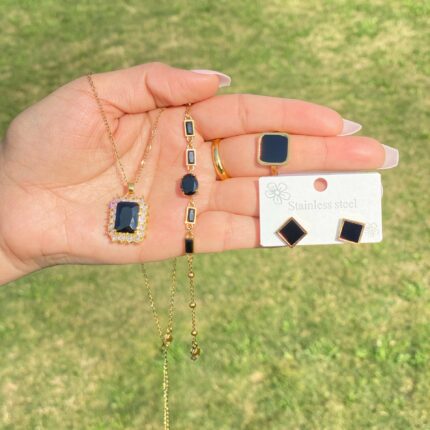 Shiny Black Deal 4 Pcs
