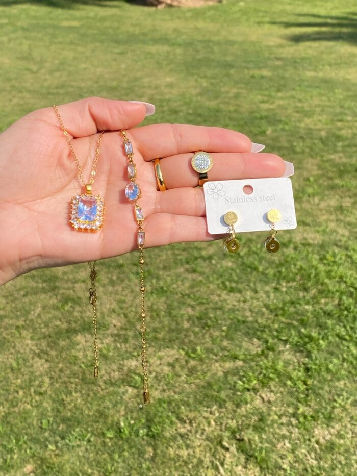 Sparkling 4 Pcs Deal | Water Proof | tarnish Free